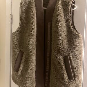 Reversible  Sherpa Vest